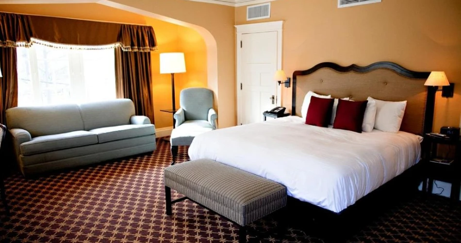 Stay Smart: Best Hotels Near Carnegie Mellon University for a Convenient Visit